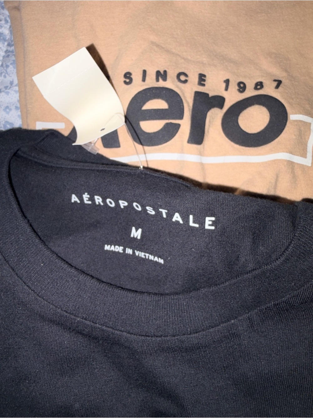 Aeropostale Men's Black Crewneck with Tan Logo Tee
